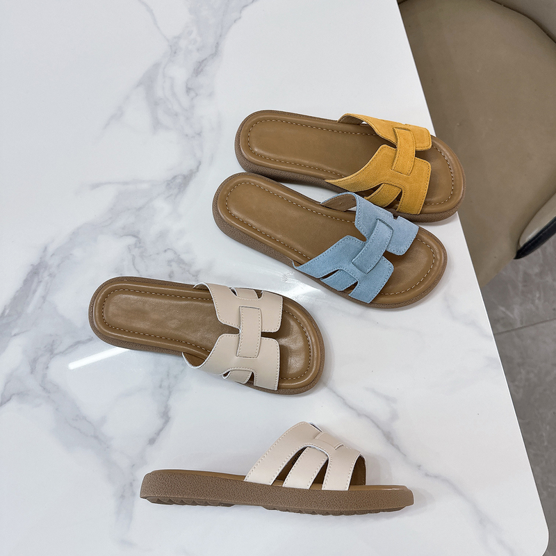 New Store T1D Thick-Soled Slip-On Slippers for Women, Summer Outdoor Wear, New Soft Flat-Soled Casual Beach Sandals for Pregnant Women