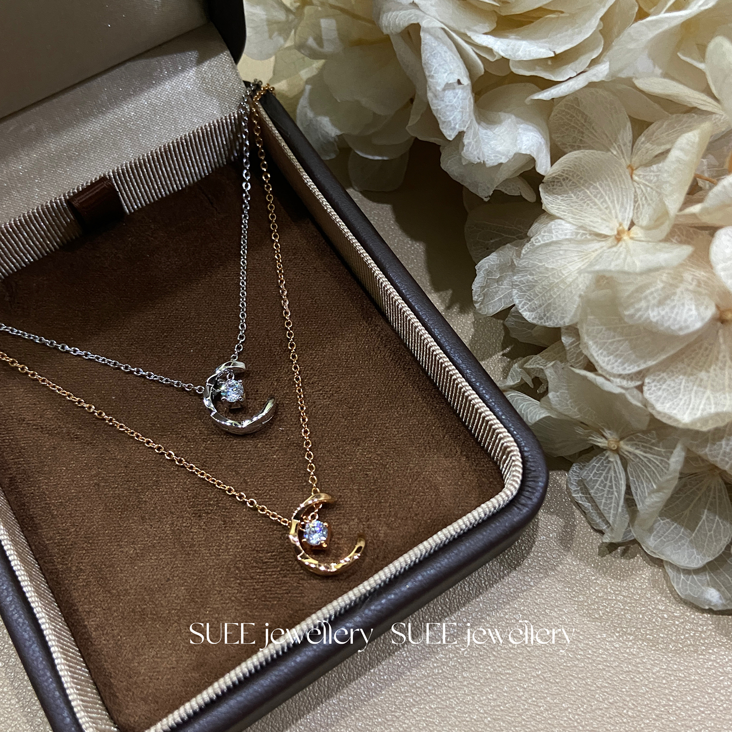 SUEEジュエリー // ダイヤモンドムーンネックレスの正しいバージョン美しい女の子セーラームーン鎖骨ネックレス
