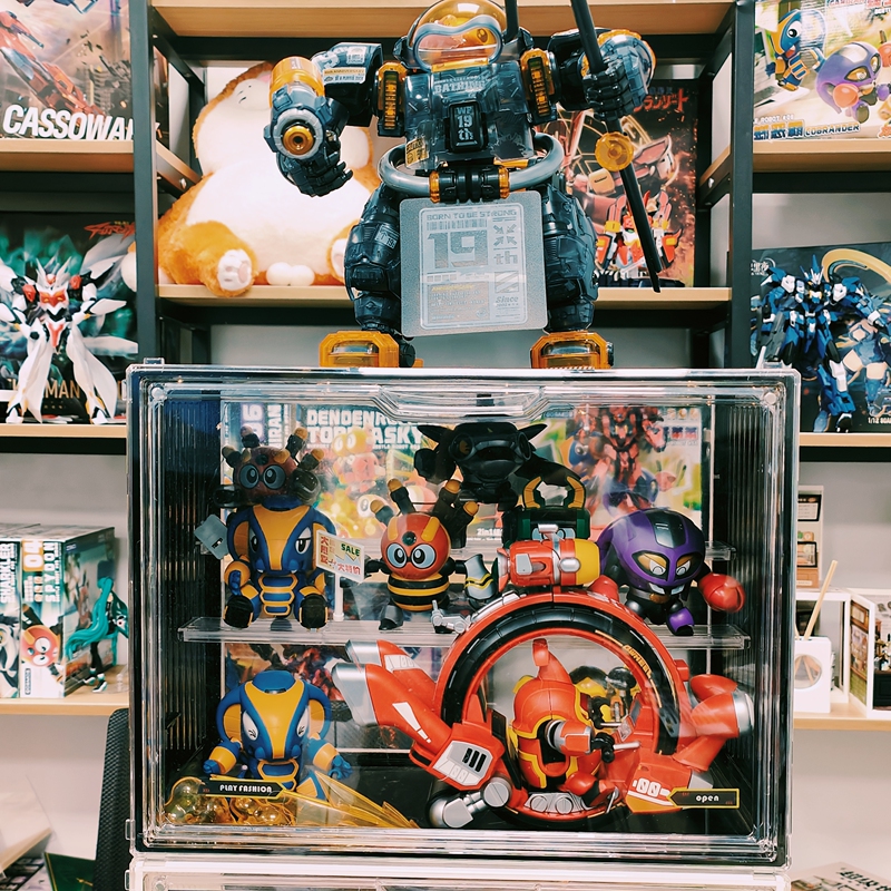 In-Stock Desktop Display Box, Model Display Box Cabinet, Iron Armor Xiaobao Figure, Scene Display