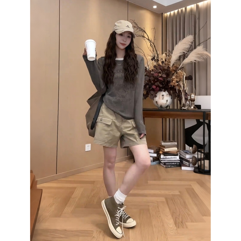 Little Jing Jing Takes a Break [Khaki Green Shorts] 26 Spring/Summer New Versatile Slimming Casual Shorts 2603D1591