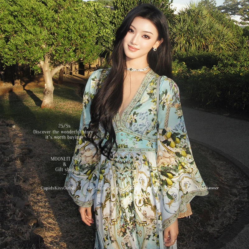 Vacation-Style Dress for Women, Light Luxury, High-End, Elegant Socialite Gown, Heavy Floral Embroidery, Rhinestone V-Neck, Waist-Cinching, Large Hem Skirt
