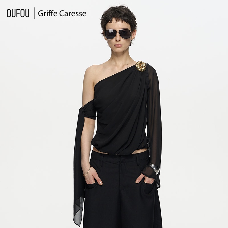 Oufou Draped Pleated Detachable Multi-Wear Ribbon Off-Shoulder Chiffon Top Oufou Draped Pleated Detachable Multi-Wear Ribbon Off-Shoulder Chiffon Top