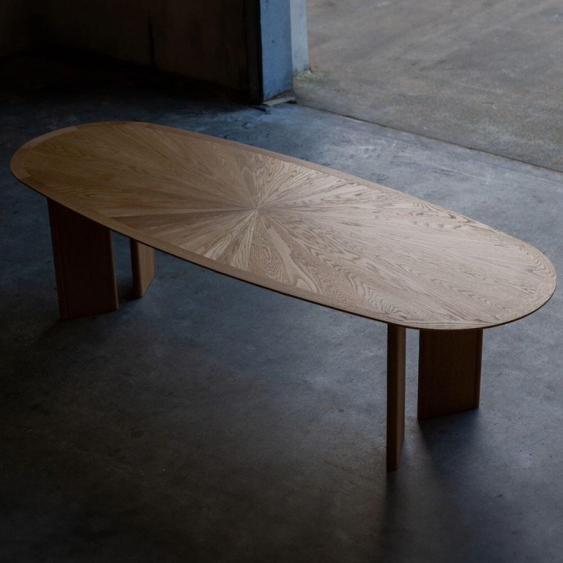 Nordic Mid-Century Style Solid Wood Dining Table, Modern Minimalist Designer Oak Home-Use Oval Desk Conference Table