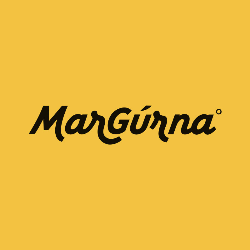margurna旗舰店的LOGO