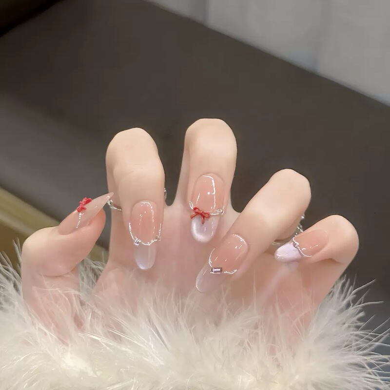 Wearable Nail Patches with a High-End Feel, Nude Color Cat-Eye Bead Chain, Handmade Nail Art, Sweet and Cool Style Fake Nail Pieces Wearable Nail Patches with a High-End Feel, Nude Color Cat-Eye Bead Chain, Handmade Nail Art, Sweet and Cool Style Fake Nail Pieces