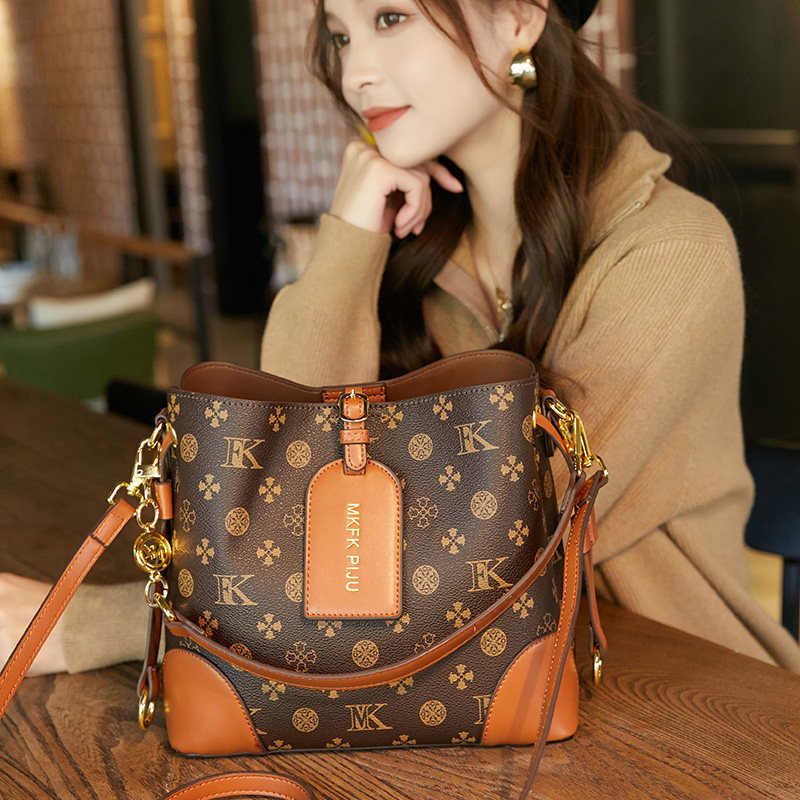 Directly Shipped from Hong Kong, Lv Q Luxury Handbag for Women, Original Brand High-Quality Replica Shoulder Bag, Large Capacity Crossbody Bag