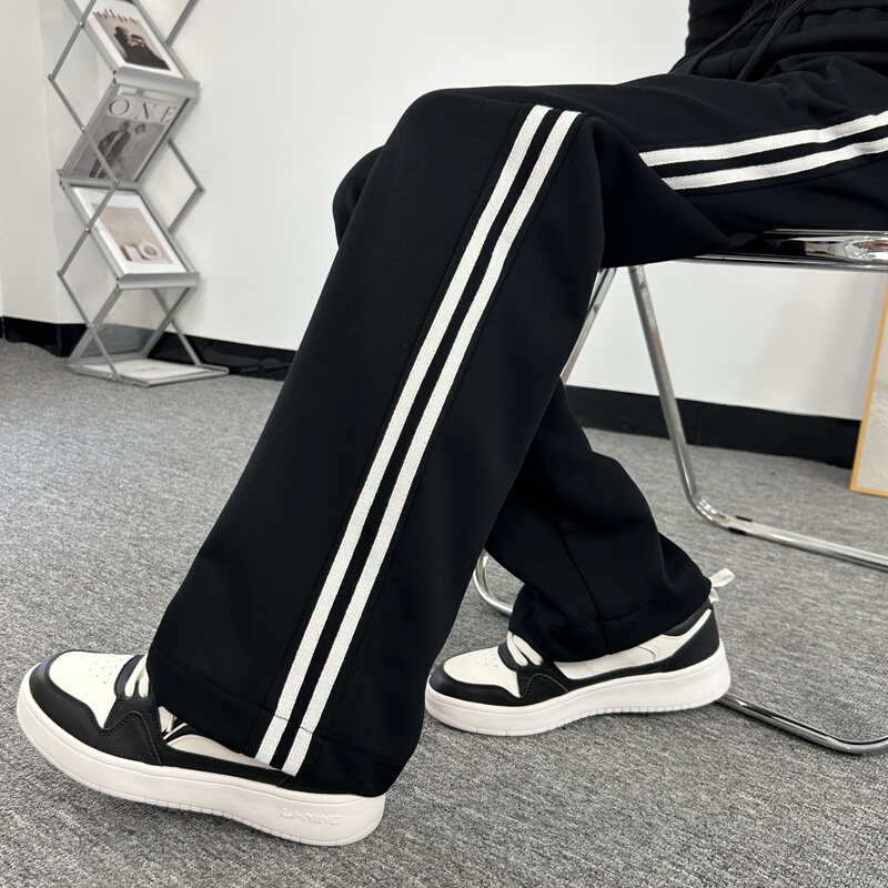 Tall Women's Extra-Long Black Two-Stripe Sweatpants, High-Waisted, Floor-Length, Straight-Leg, Fleece-Lined Wide-Leg Pants for Spring and Autumn Tall Women's Extra-Long Black Two-Stripe Sweatpants, High-Waisted, Floor-Length, Straight-Leg, Fleece-Lined Wide-Leg Pants for Spring and Autumn