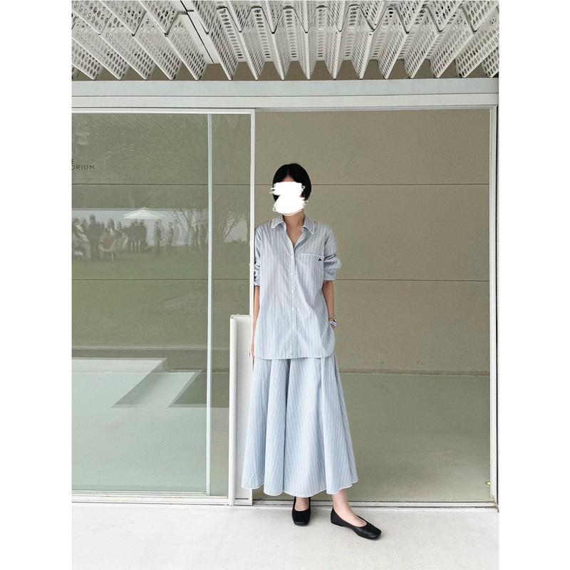 Celebrity-Inspired Blue and White Striped Collaboration Series Striped Shirt, Suitable for Spring, Summer, and Autumn Celebrity-Inspired Blue and White Striped Collaboration Series Striped Shirt, Suitable for Spring, Summer, and Autumn