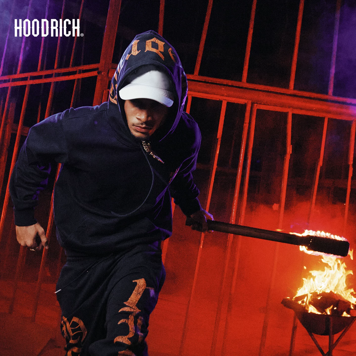 Худи HOODRICH оранжевые спортивные осенью с капюшоном для отдыха, с вышивкой, утяжка