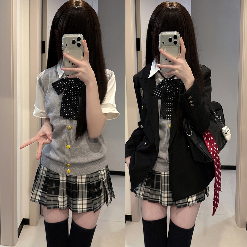 Jk Uniform Set with a Waist-Cinching, Slimming Effect, Short-Sleeved Blazer, Vest, Plaid Skirt, Layered Look, School Style, Sweet and Preppy Style Jk Uniform Set with a Waist-Cinching, Slimming Effect, Short-Sleeved Blazer, Vest, Plaid Skirt, Layered Look, School Style, Sweet and Preppy Style