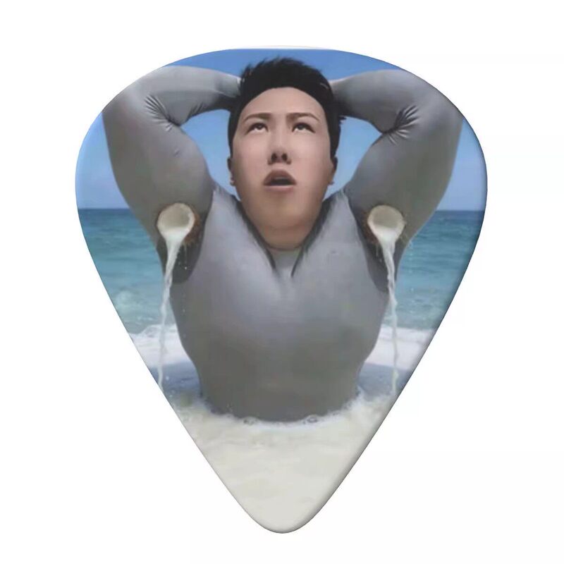 Li Mingxuan Coconut Juice Guitar Pick Necklace Pendant 1.2mm Acrylic Sheet Abstract Emoji Gift