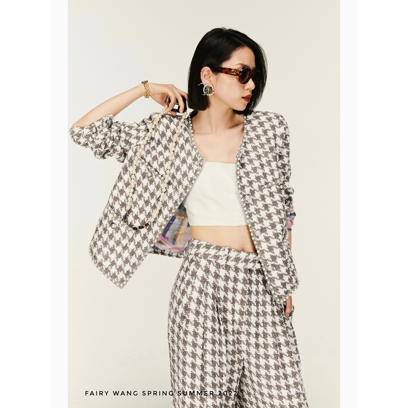 Fairy Wang 50% off Italian Imported Tweed Houndstooth Ff Collaboration Limited Edition Pearl Chanel-Style Set