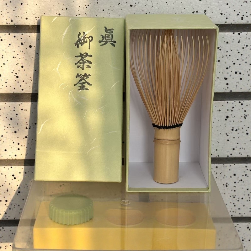Nara Seijuku Handmade Tea Whisk - White Bamboo - Black Bamboo - Yatsubuki Nara Seijuku Handmade Tea Whisk - White Bamboo - Black Bamboo - Yatsubuki