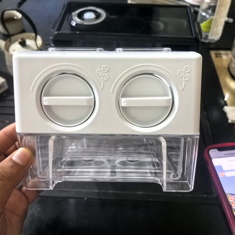 Ice Cube Mold Rotating Movable Ice-Making Box Square New Model Bar Home Refrigerator Gadget Semi-Automatic Ice-Making Box