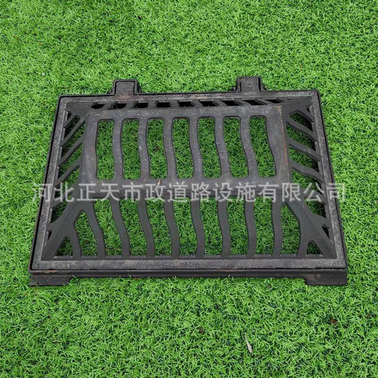 隐藏的城市守护者：井盖开启口的多功能防尘塞