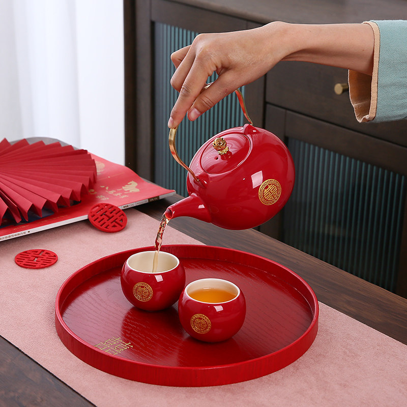 Chinese engagement red bride changes her mouth to worship tea cup lifting beam teapot tray wedding celebration kung fu tea set gift box