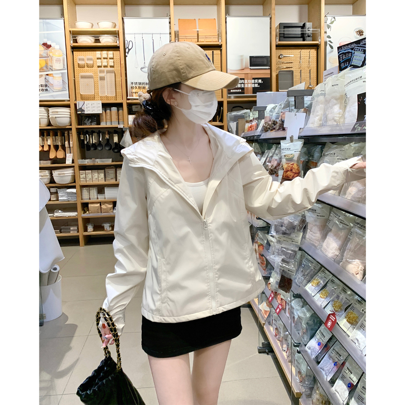 Autumn Jacket with Hood, Softshell Windbreaker for Women, 2026 New Model, This Year's Popular Hot Item, Windproof Jacket, White Top Autumn Jacket with Hood, Softshell Windbreaker for Women, 2026 New Model, This Year's Popular Hot Item, Windproof Jacket, White Top