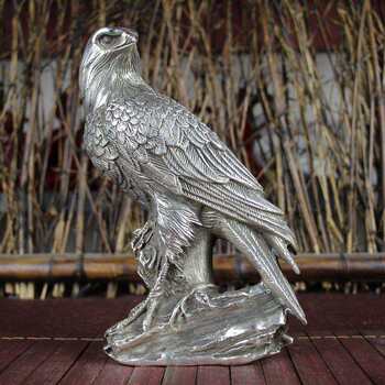 Antiques, miscellaneous antique bronzeware, white copper study room home furnishings, exquisite handicrafts, watch eagle decorations