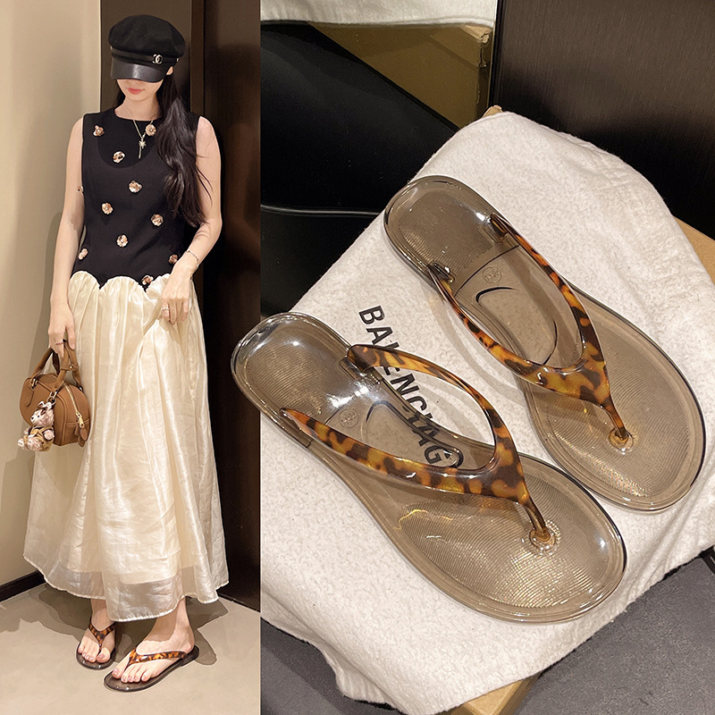 2026 Cross-Border Summer New European and American Fashion Trend Tortoiseshell Leopard Print Crystal Jelly Flip-Flops for Women 2026 Cross-Border Summer New European and American Fashion Trend Tortoiseshell Leopard Print Crystal Jelly Flip-Flops for Women