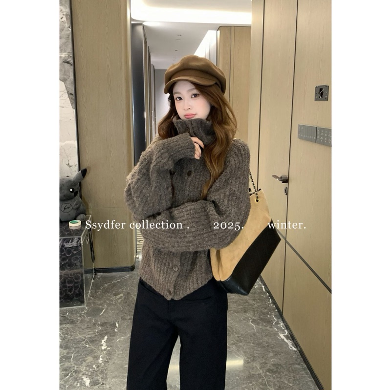 Ssydfer【Norwegian Winter】Wool Blend Cardigan Sweater for Women, Autumn and Winter Style, Versatile and Stylish Niche Top Ssydfer【Norwegian Winter】Wool Blend Cardigan Sweater for Women, Autumn and Winter Style, Versatile and Stylish Niche Top