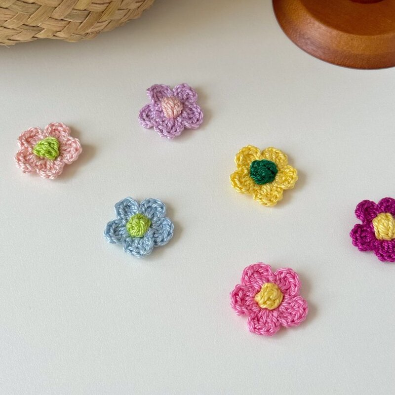 Hand-Knitted Four-Leaf Clover Yarn Flowers DIY Flower Crochet Yarn Creative Yarn Accessories 44 Hand-Knitted Four-Leaf Clover Yarn Flowers DIY Flower Crochet Yarn Creative Yarn Accessories 44