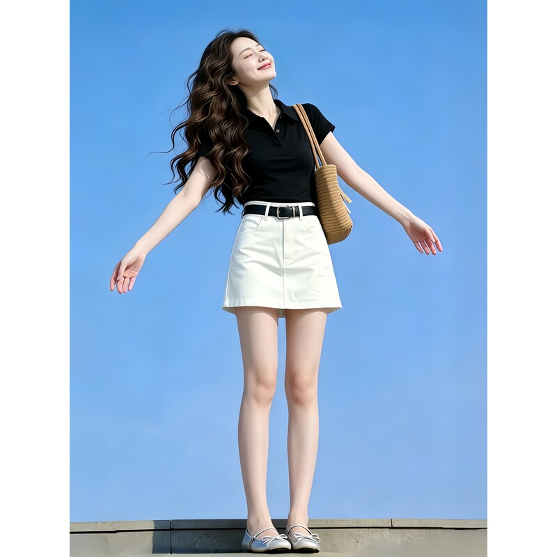 Gentle and Pure Style Set for Women: Collared Short-Sleeve T-Shirt and High-Waisted White Mini Skirt, Two-Piece Outfit for Petite Figures, Suitable for Commuting