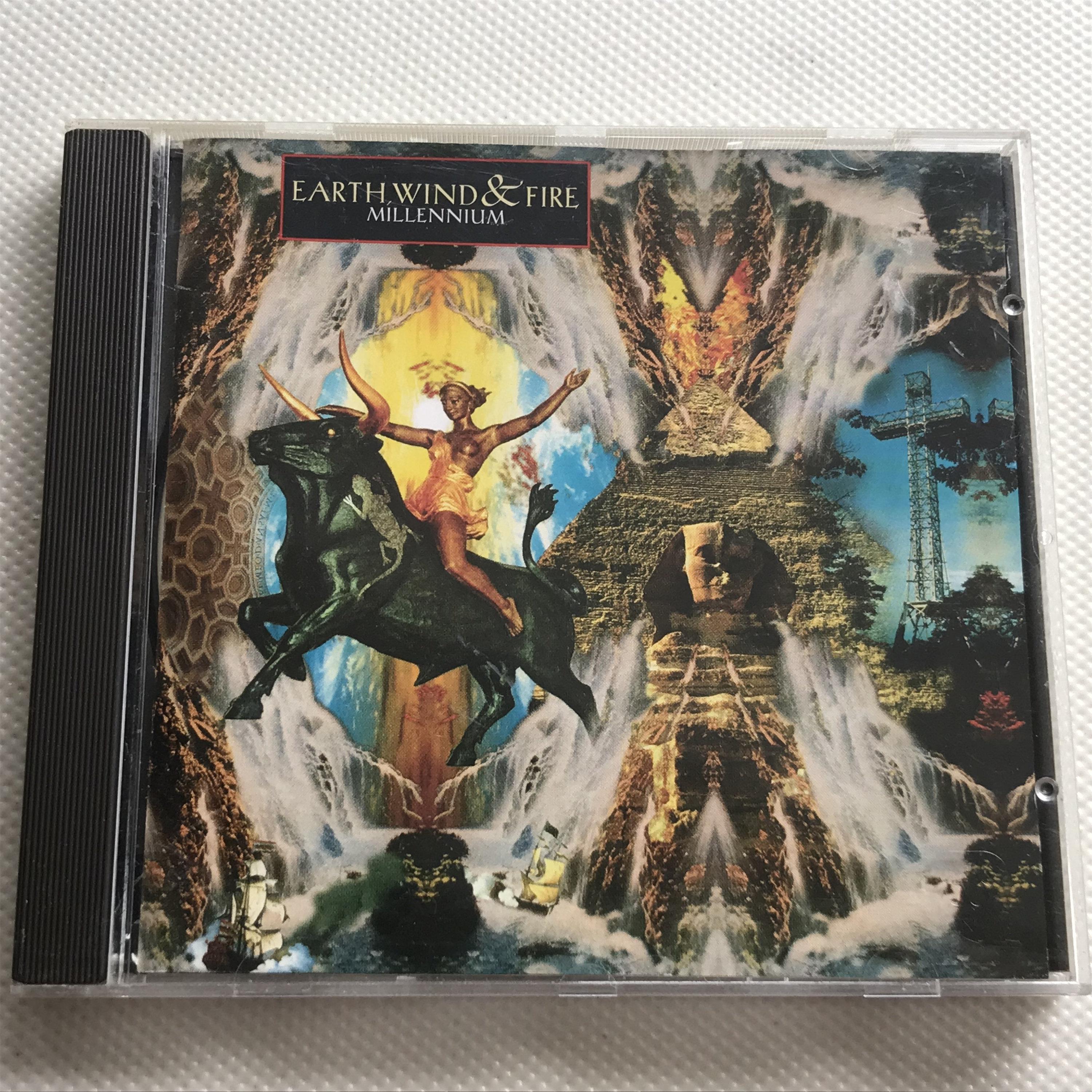 Earth Wind & Fire Millennium Немецкая версия разобранного CD