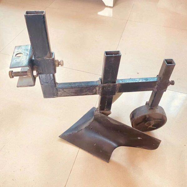Furrow plow, micro tiller furrow opener, peanut sealing furrow plow, ridger, soil-raising knife.