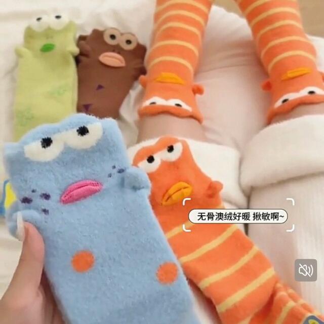 Bikini Bobblefish Thickened Warm Australian Wool Mid-Calf Socks for Women, Autumn and Winter 3D Cartoon Home Sleep Socks