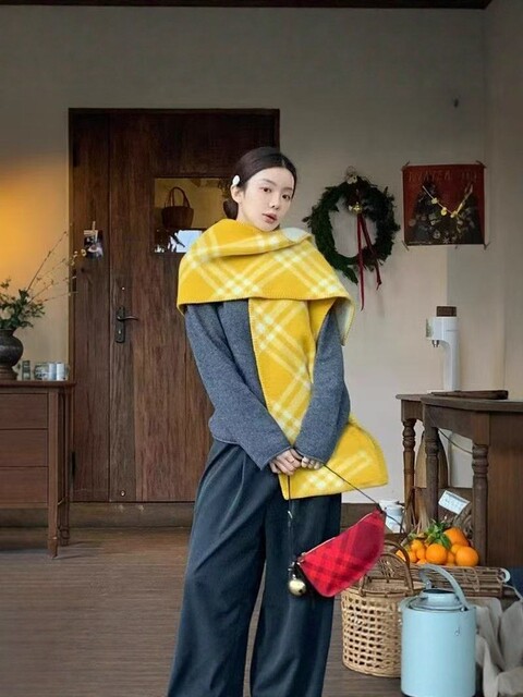 2025 New Style British Classic Plaid Double-Sided Scarf for Women, Autumn and Winter, High-End, Thickened, Warm Neck Protection, Neck Scarf, Shawl