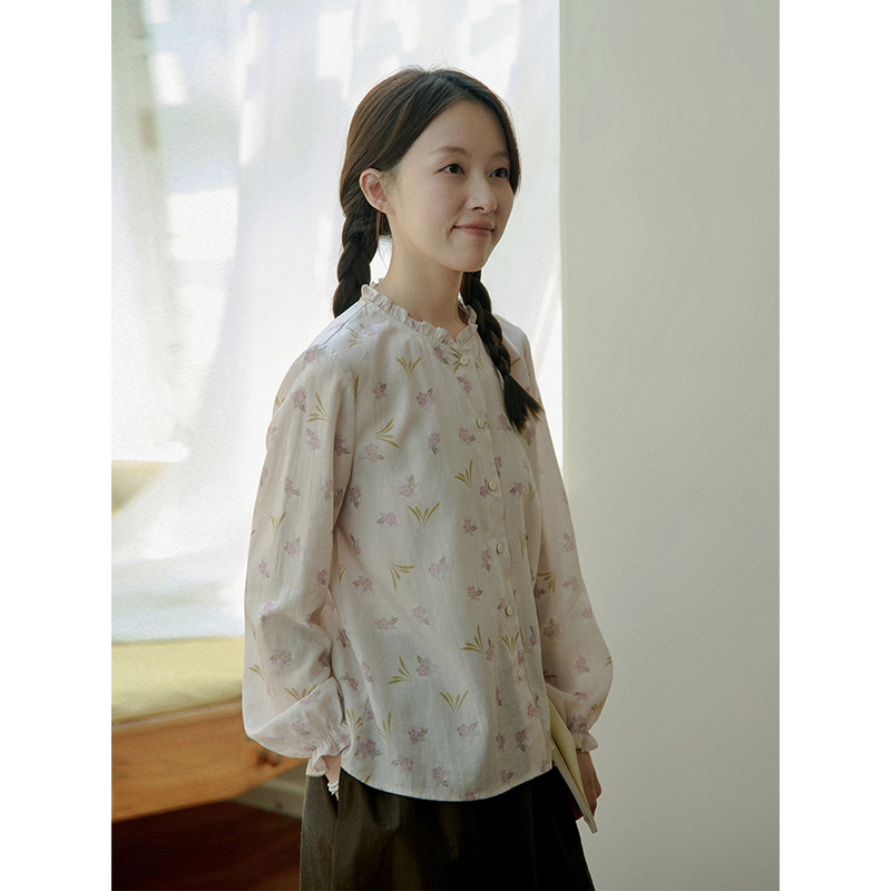 26Qda-051【Mist-Dyed Magnolia】Past and Present Life Retro New Chinese Style Ruffled Stand Collar Printed Shirt 26Qda-051【Mist-Dyed Magnolia】Past and Present Life Retro New Chinese Style Ruffled Stand Collar Printed Shirt