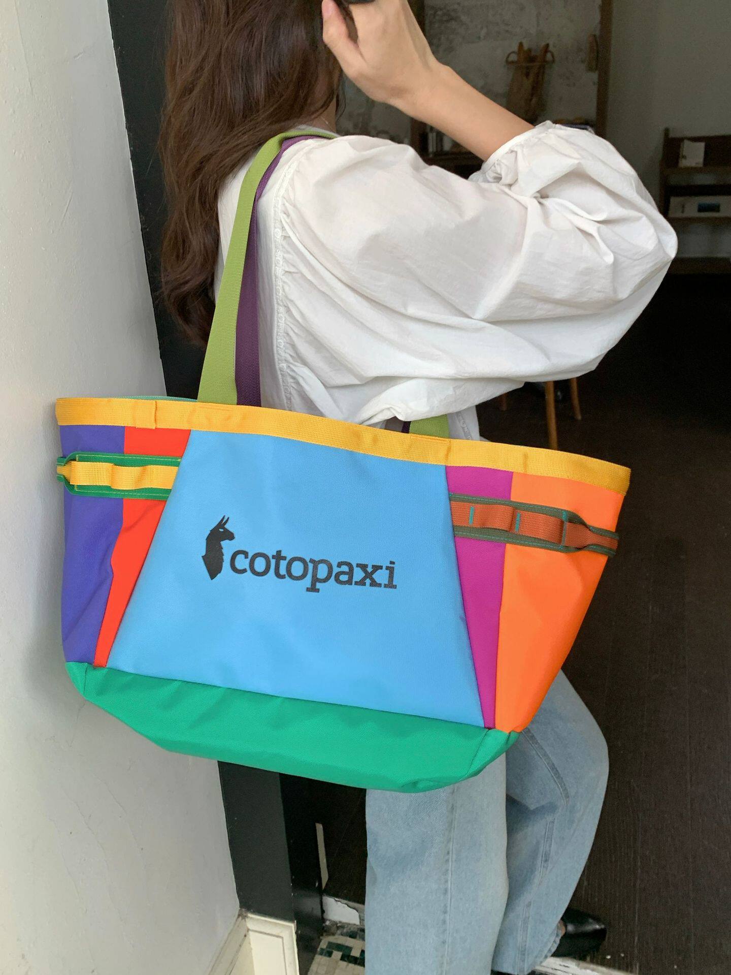 Сумка cotopaxi美洲羊驼多巴胺尼龙撞色托特包30l大容量户外旅行肩包