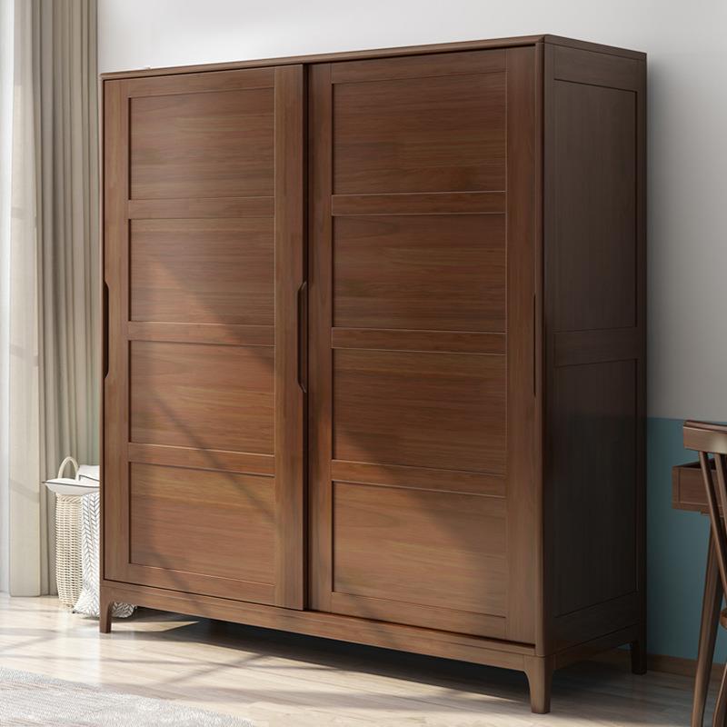 北欧风实木衣柜：都市生活中的空间魔法师