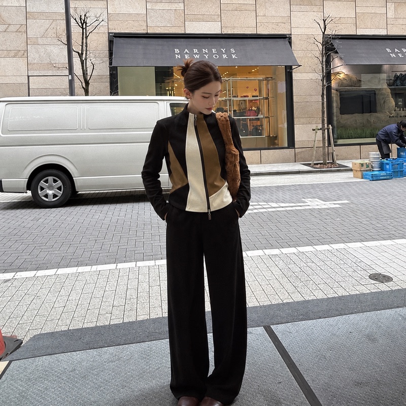 Loery【Color Block】2026 Autumn Diagonal Collar Half-High Collar Slim Fit Knitted Cardigan for Women 133133