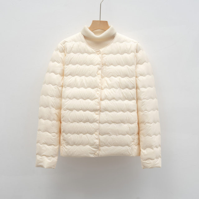 2025 New Lightweight down Jacket for Women, Autumn and Winter, Wave Pattern Quilting, Versatile Round Neck, Inner down Lining