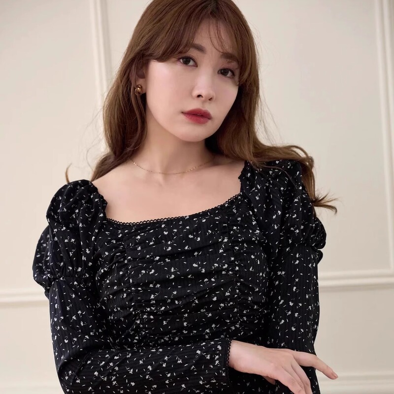 Rufy Exclusive Original Her Mother's House Square Neck Age-Reducing Jacquard Print Off-Shoulder Velvet Slimming Dress