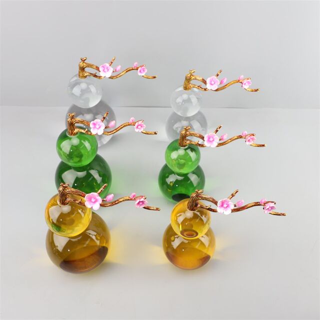 Modern Minimalist Crystal Gourd Art Ornament for Desktop, Living Room, Study, Entryway, Model Home, Office, and Home Decor