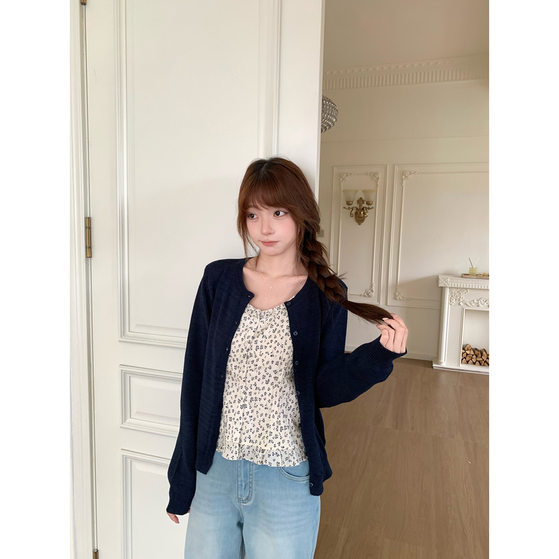 Soda Girl Early Autumn Navy Blue Knitted Cardigan for Women 2026 Simple Loose Floral Camisole Cardigan Two-Piece Set