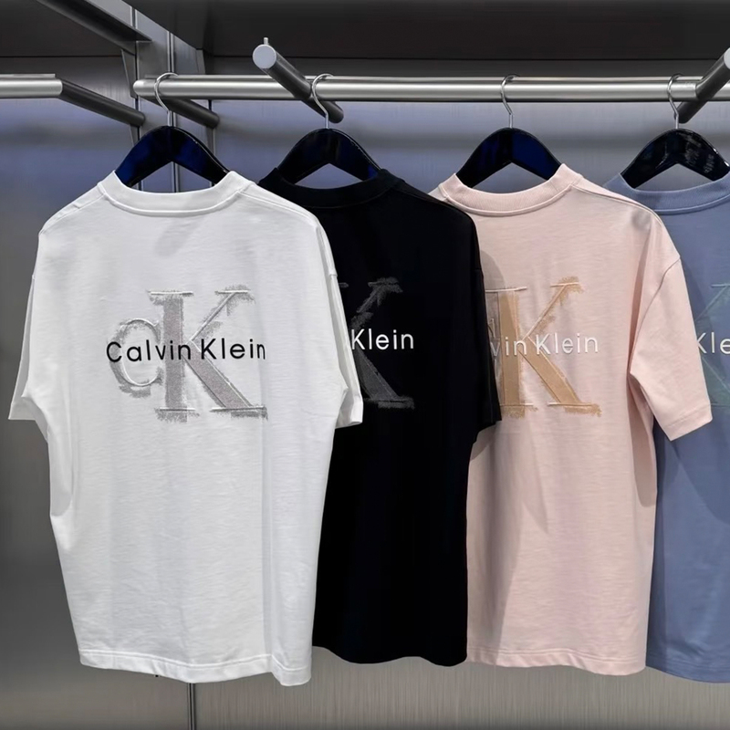 Ck Short-Sleeved T-Shirt for Men and Women, Same Style for Couples, 26 Summer New Style Graffiti Embossed Large Logo Letter Print Top