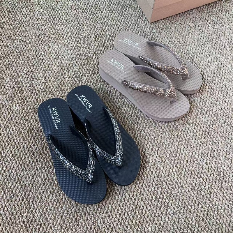 2026 New Style Shiny Rhinestone Flip-Flops for Women, Summer Outdoor Wear, Height-Increasing Thick-Soled, Non-Slip Beach Thong Sandals
