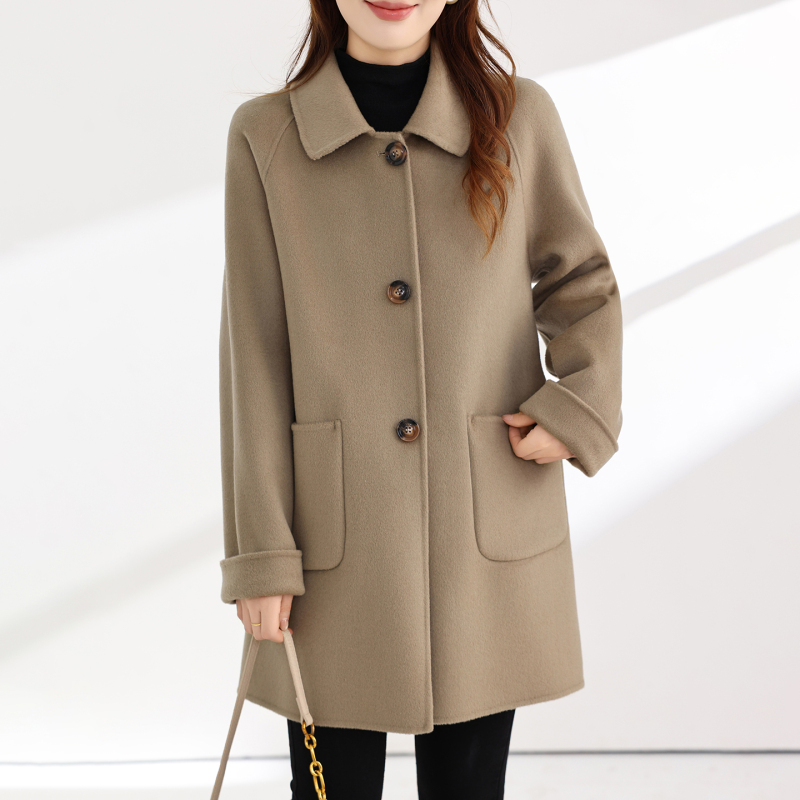 New Style Pure Wool Coat with a High-End Feel, Lapel Woolen Jacket for Women, Mid-Length Double-Breasted Coat for Petite Figures, Suitable for Commuting