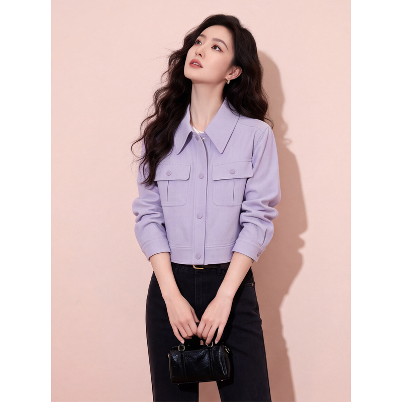 Lilac Purple Lapel Short Jacket with Straight Shoulders, 2026 Autumn Collection, Light Mature Style, High-End Feel, Relaxed and Elegant Top Lilac Purple Lapel Short Jacket with Straight Shoulders, 2026 Autumn Collection, Light Mature Style, High-End Feel, Relaxed and Elegant Top