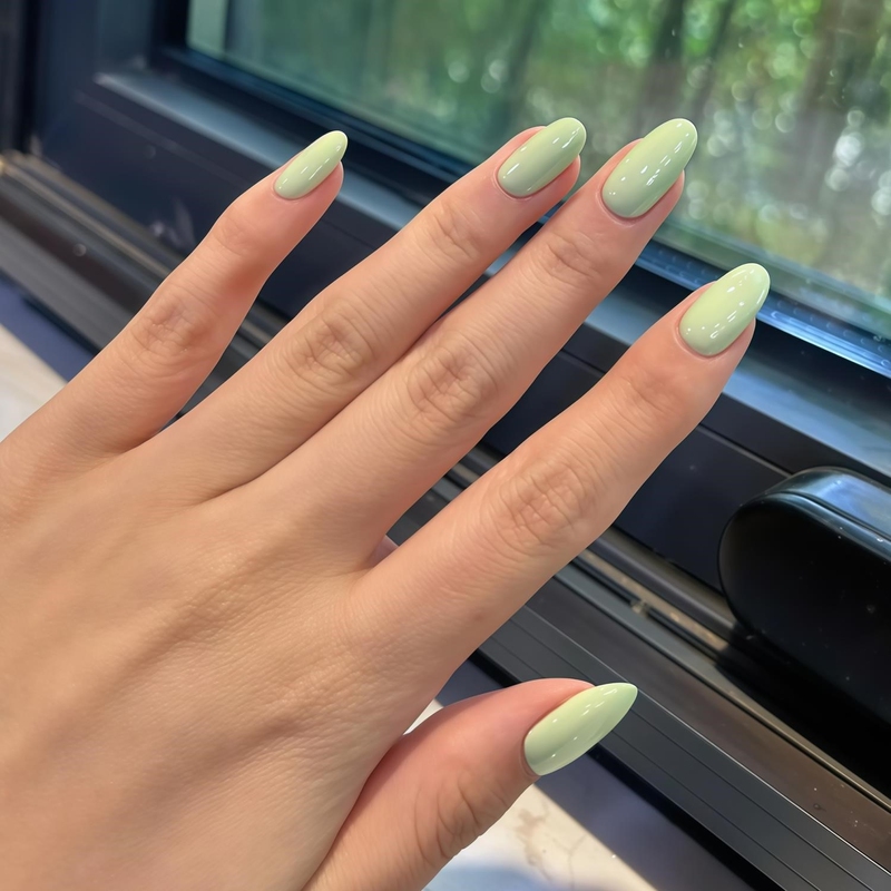 Matcha Milk Green Solid Color Wearable Nails 2026 Spring/Summer New Short Oval Design, Brightening, Cool, Simple, Versatile Fake Nail Tips Matcha Milk Green Solid Color Wearable Nails 2026 Spring/Summer New Short Oval Design, Brightening, Cool, Simple, Versatile Fake Nail Tips