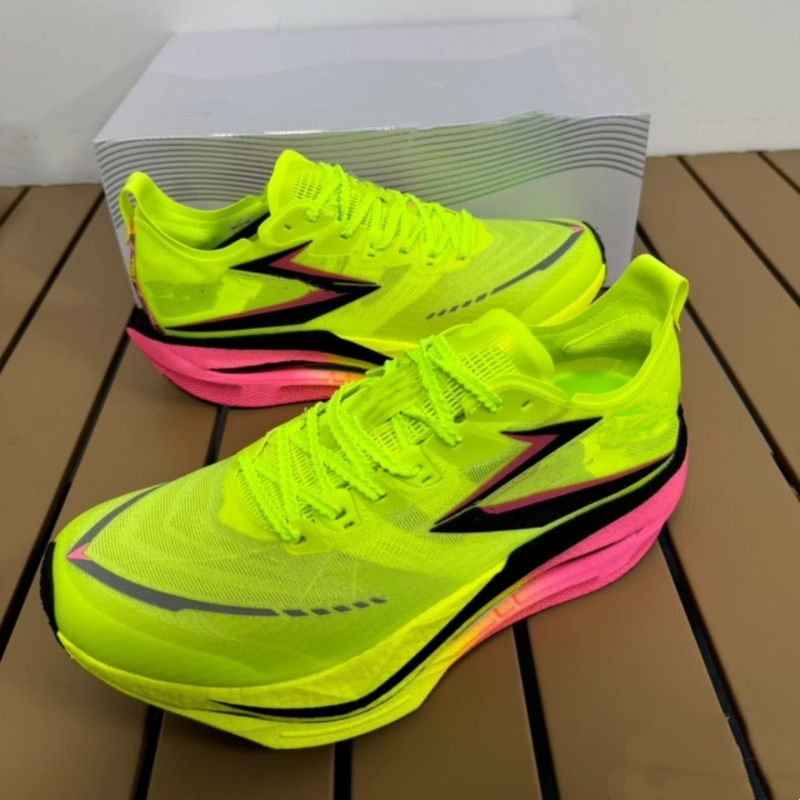 Autumn Fei Ran 5.0 Full-Length Carbon Plate Critical Point Marathon Shock-Absorbing Wear-Resistant Training Racing Sports Children's Running Shoes Autumn Fei Ran 5.0 Full-Length Carbon Plate Critical Point Marathon Shock-Absorbing Wear-Resistant Training Racing Sports Children's Running Shoes