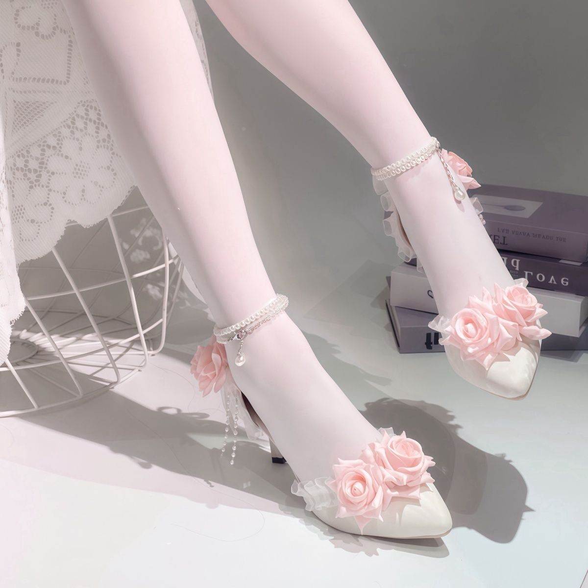Original pink rose French Lolita style wedding shoes, elegant high heels, pointed toe.