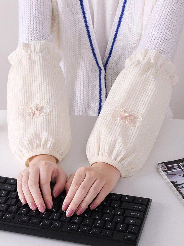 Women's Sleeve Covers 2026 New Style for Work, Wear-Resistant and Dirt-Resistant, Office Style, White Long Design, Can Be Worn over a down Jacket