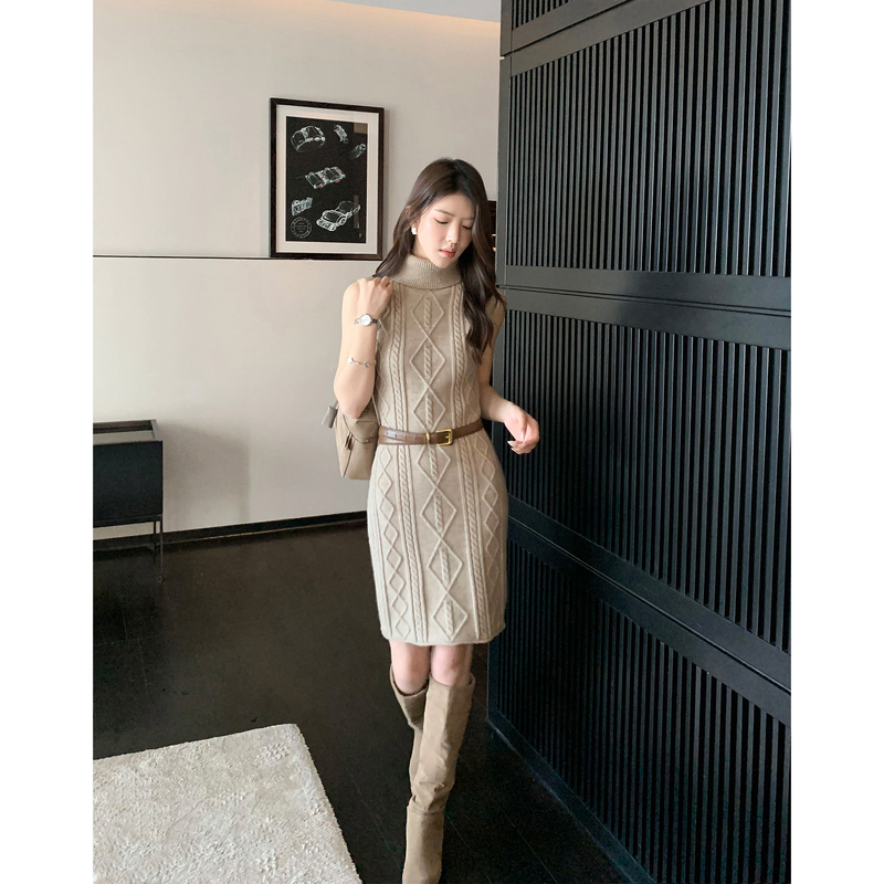 1Xtwo Elegant Lady High-Neck Cable Knit Dress for Women, Autumn and Winter Inner Wear, Sleeveless Bodycon Tank Dress 1Xtwo Elegant Lady High-Neck Cable Knit Dress for Women, Autumn and Winter Inner Wear, Sleeveless Bodycon Tank Dress