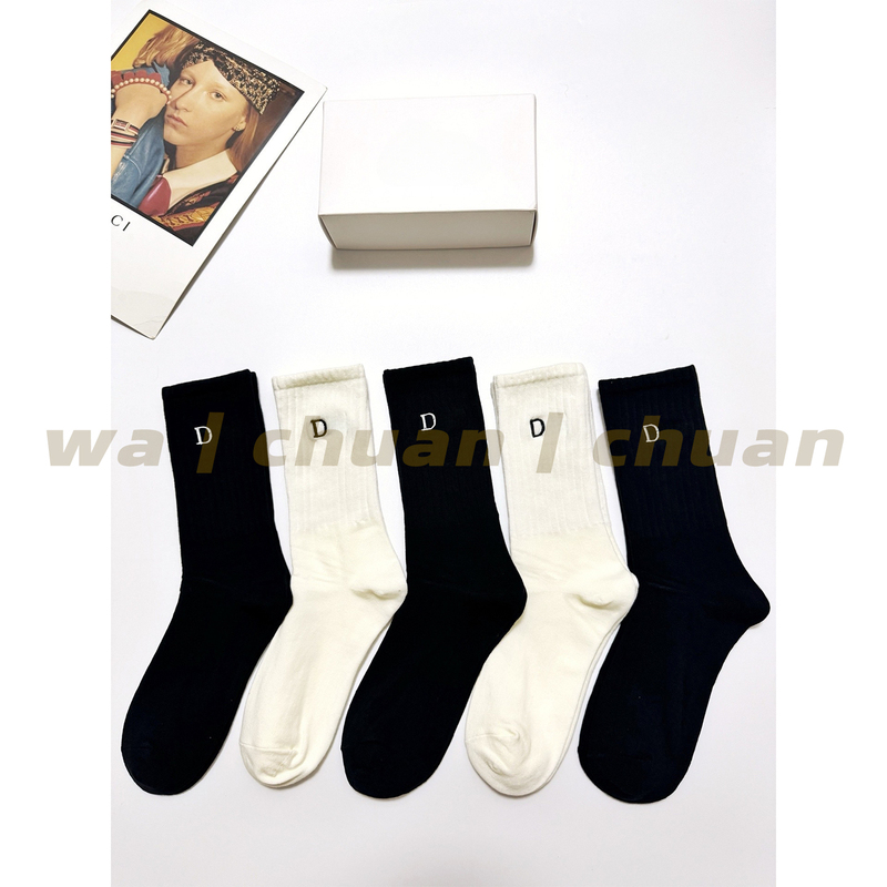 Wachuanchuan Socks, Mid-Calf Socks for Women, Classic Embroidered Letter Logo, Versatile Solid Color Calf Socks