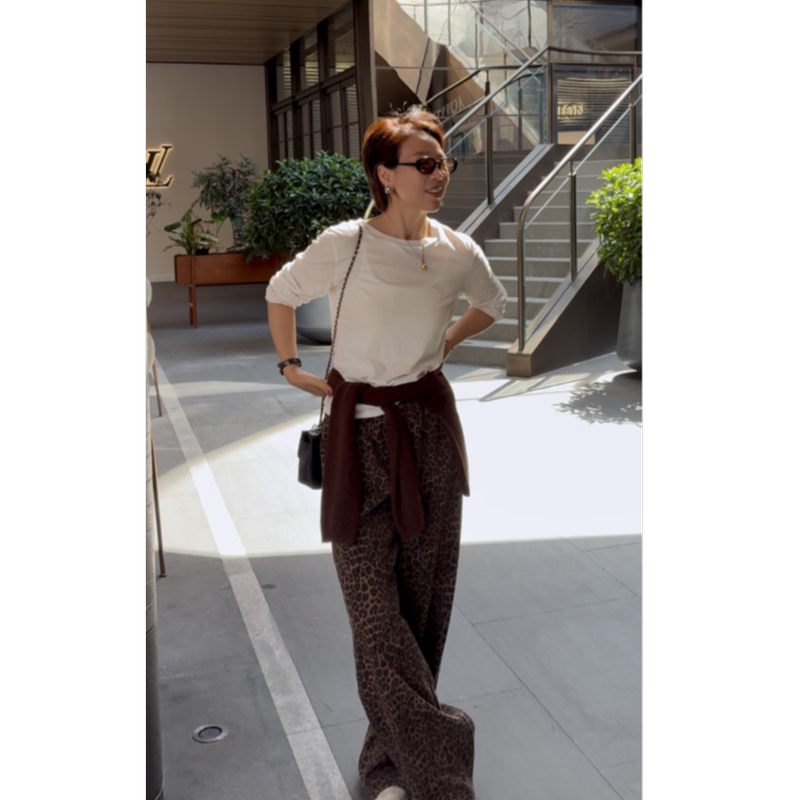 【Leopard Pants】Trendy Leopard Print Washed Vintage Wide-Leg Pants with Elastic Waist to Cover the Body 26336025