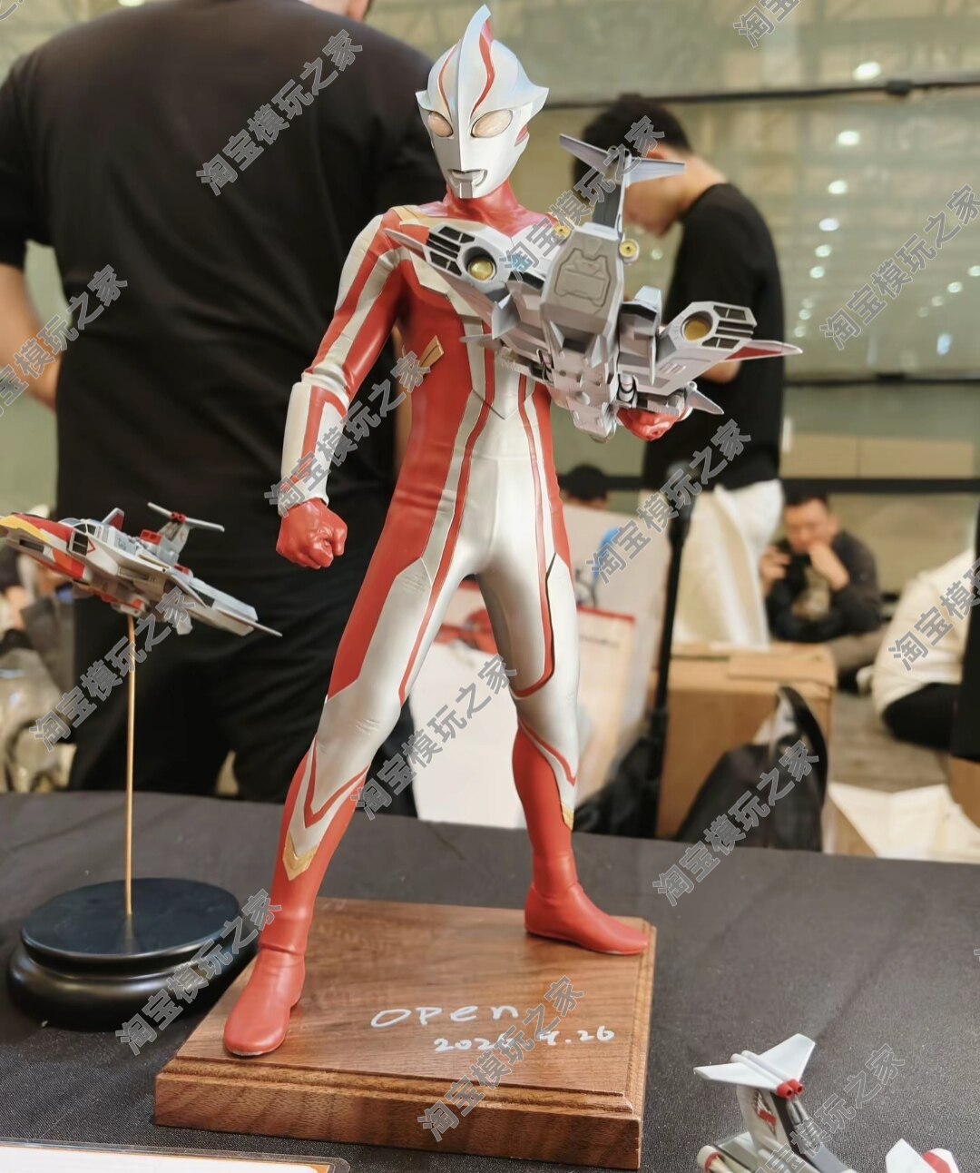Alphamax Ultraman Tsubasa Dream Bius Airborne Loại Nhân Vật Hành Động Tượng Mẫu Trang Trí Phát Sáng Phượng Hoàng